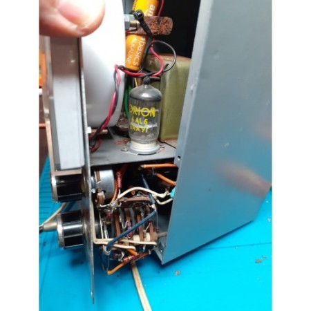 MEGA ELETTRONICA 115 - VOLTMÈTRE ÉLECTRONIQUE, INSTRUMENT VINTAGE UTILISÉ, FONCTIONNANT, À RECALIBRER (POUR COLLECTIONNEURS)