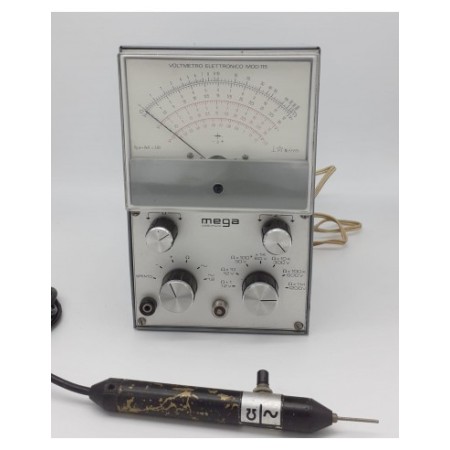MEGA ELETTRONICA 115 - VOLTMÈTRE ÉLECTRONIQUE, INSTRUMENT VINTAGE UTILISÉ, FONCTIONNANT, À RECALIBRER (POUR COLLECTIONNEURS)