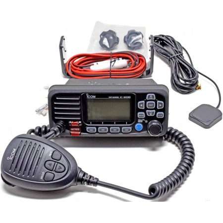 IC-M330GE Ricetrasmettitore fisso nautico VHF/FM nero DSC in classe D/GPS con 25W di potenza RF, grado di protezione IPX7 IC-M330GE Ricetrasmettitore fisso nautico VHF/FM nero DSC in classe D/GPS con 25W di potenza RF, grado di protezione IPX7