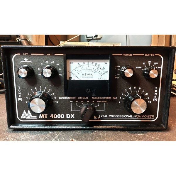 Magnum MT-4000 DX GEBRAUCHTER Antennentuner mit WARC-Bändern 2KW in perfektem Zustand