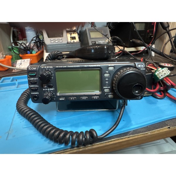 Icom IC-706MKIIG USED - HF/50/144/430 MHz Transceiver in excellent condition
