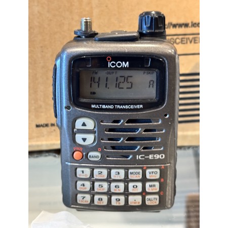 Icom IC-E90 USATO - Ricetrasmettitore tribanda 144-430-50 MHz portatile