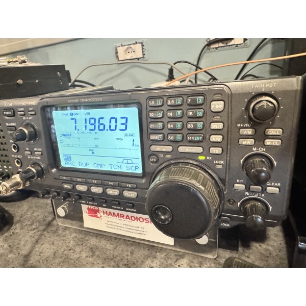 Icom IC-746 HF/50/144 MHz 100W Transceiver. USED