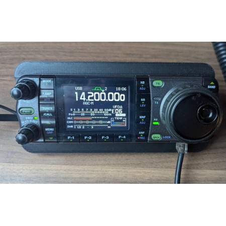 SKT-7000 New Faceplate Separator Kit for ICOM IC-7000 with Holder (Replaces OPC-1443) SKT-7000 New Faceplate Separator Kit for ICOM IC-7000 with Holder (Replaces OPC-1443)