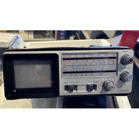 Radio TV portable Orion TVR-7120 MW FM VHF UHF - NOS Radio TV portable Orion TVR-7120 MW FM VHF UHF - NOS