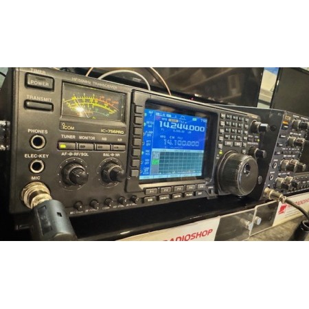 Icom IC-756PRO Ricetrasmettitore HF/50MHz da base con DSP - USATO Icom IC-756PRO Ricetrasmettitore HF/50MHz da base con DSP - USATO