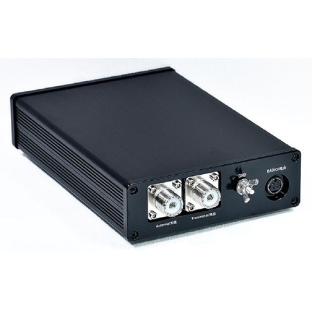 MAT-K100 Automatischer Antennentuner speziell für Kenwood- und Icom-Geräte MAT-K100 Automatischer Antennentuner speziell für Kenwood- und Icom-Geräte