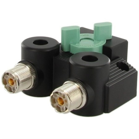 Diamond CX-201A 2-input antenna switcher, MJ connectors (UHF SO239) Diamond CX-201A 2-input antenna switcher, MJ connectors (UHF SO239)