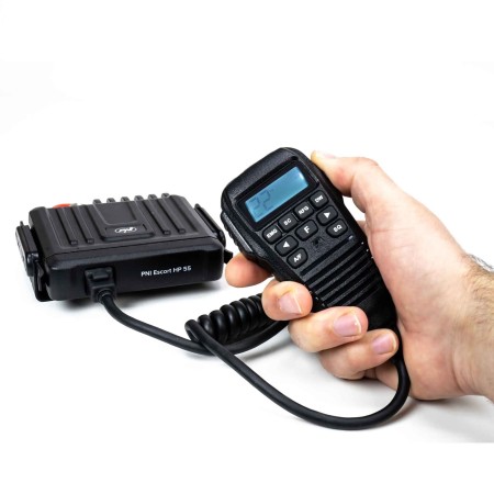 Stazione radio CB PNI Escort HP 55 ASQ, multi-norma, guadagno RF, ASQ, SQ regolabile, presa accendisigari inclusa Stazione radio CB PNI Escort HP 55 ASQ, multi-norma, guadagno RF, ASQ, SQ regolabile, presa accendisigari inclusa