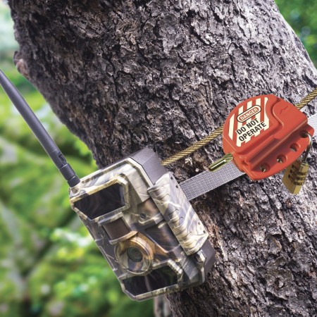 Câble de sécurité avec PNI Smart Lock pour caméras de chasse PNI 400C, 350C, 280C