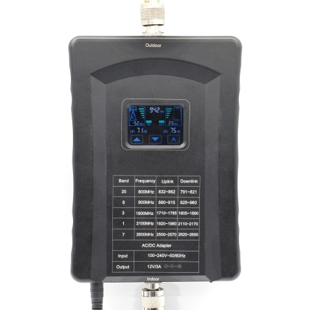 SZZJ Professioneller Fünfband-Mobiltelefon-Signalverstärker Europa mit Antenne und Kabelsatz SZZJ Professioneller Fünfband-Mobiltelefon-Signalverstärker Europa mit Antenne und Kabelsatz