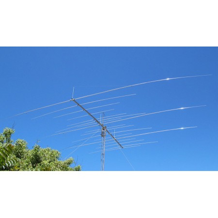Antenne directive MomoBeam TETRA 17 pour bandes de 10/15/20/40 mètres Antenne directive MomoBeam TETRA 17 pour bandes de 10/15/20/40 mètres