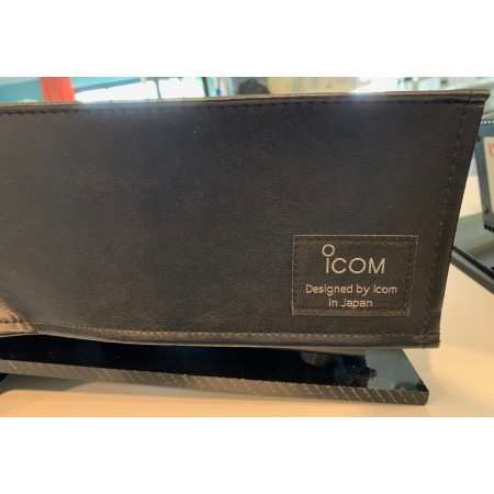 Cache anti-poussière noir Icom avec logo pour IC-7610